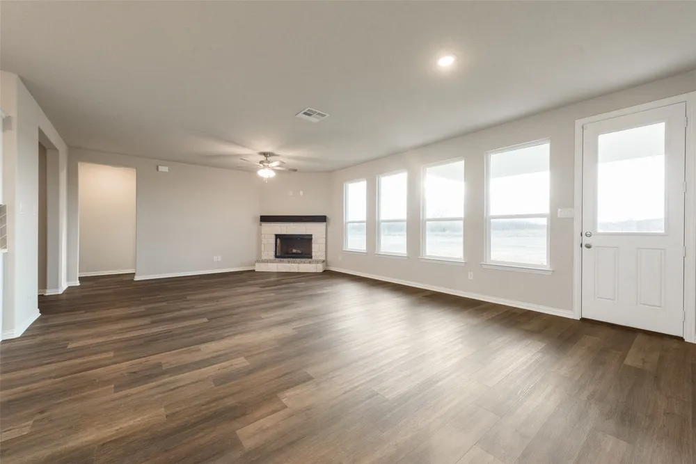 1230 County Road 200 Valley View, TX 76272