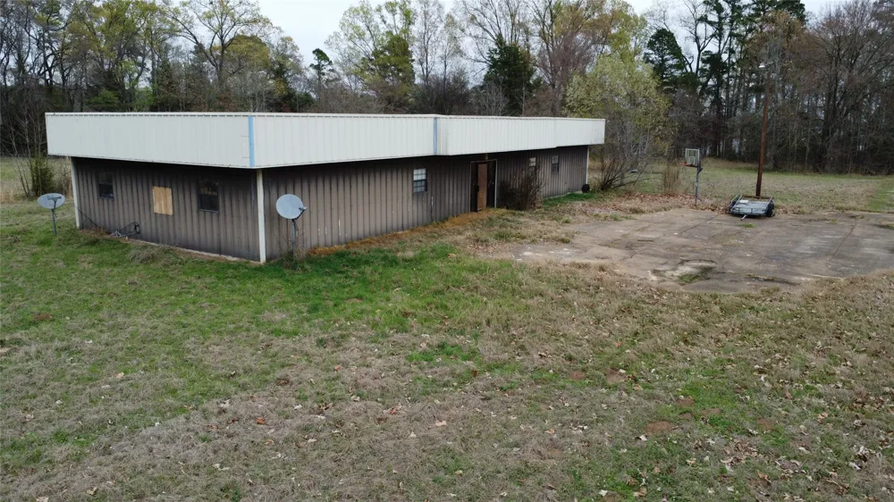 2039 C.R. 2850 Pittsburg, TX 75686