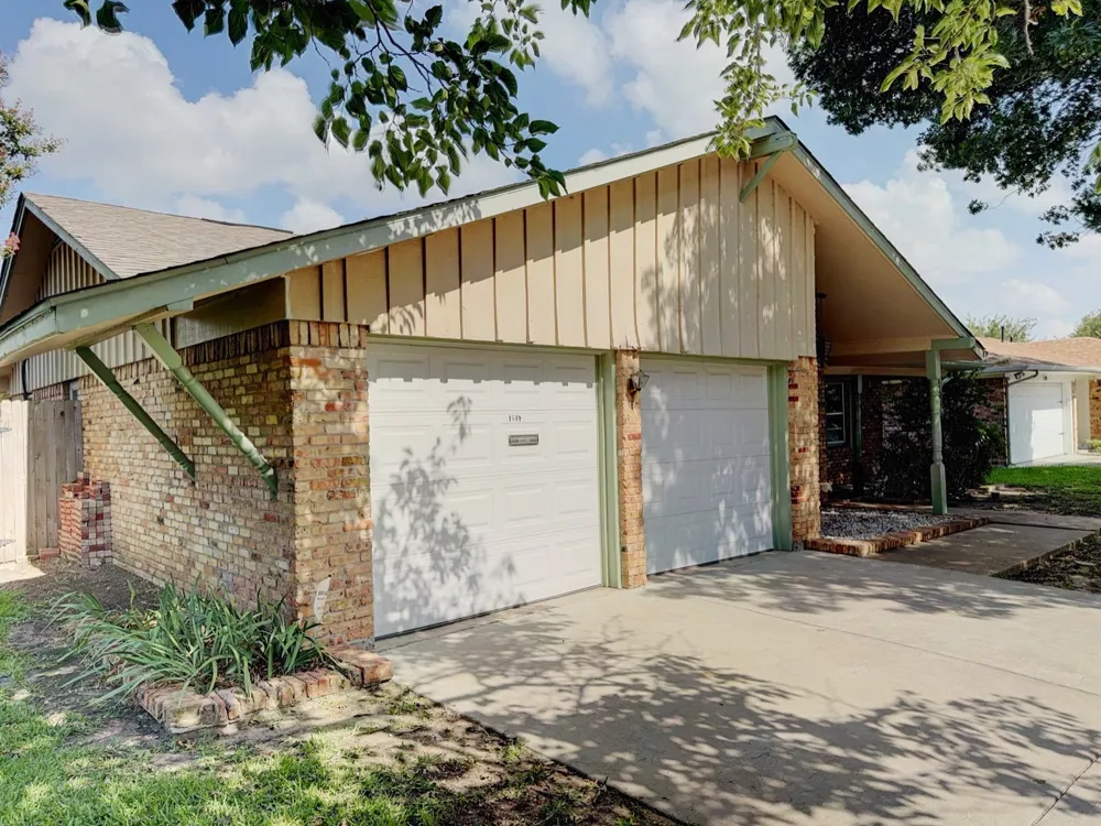 1617 Camara Court Grand Prairie, TX 75051
