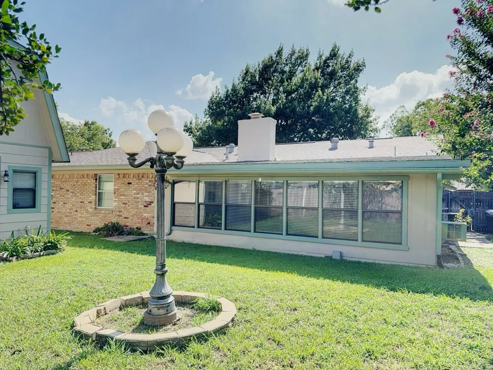 1617 Camara Court Grand Prairie, TX 75051