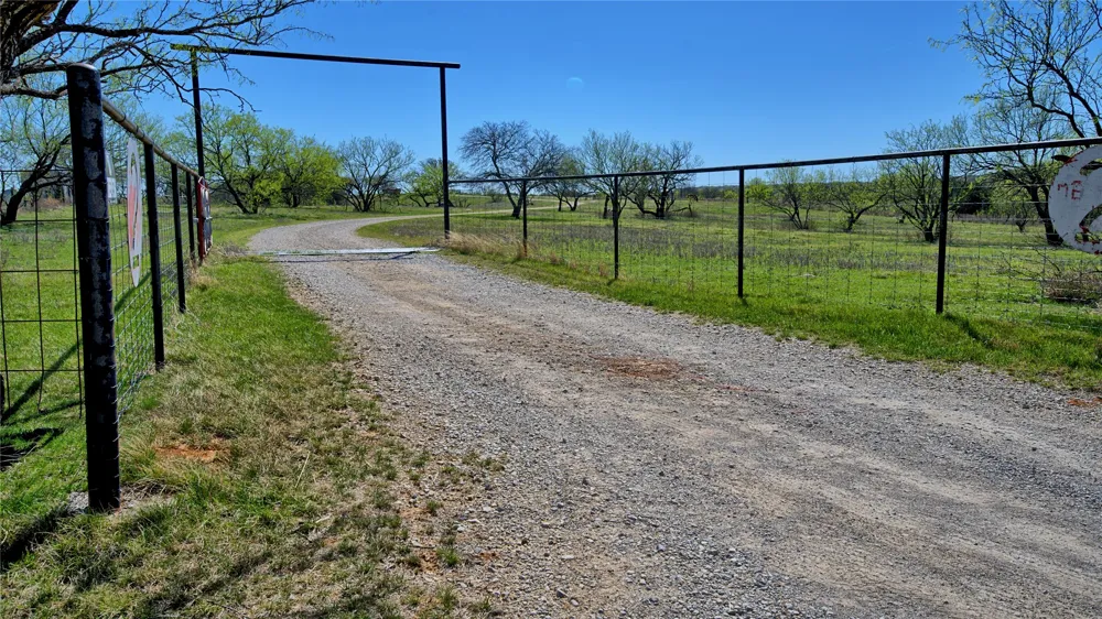 4179 Rock Springs School Road Nocona, TX 76255