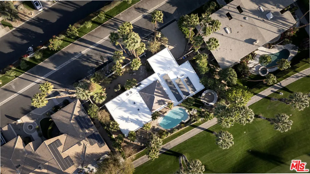 40281 Sand Dune Road Rancho Mirage, CA 92270