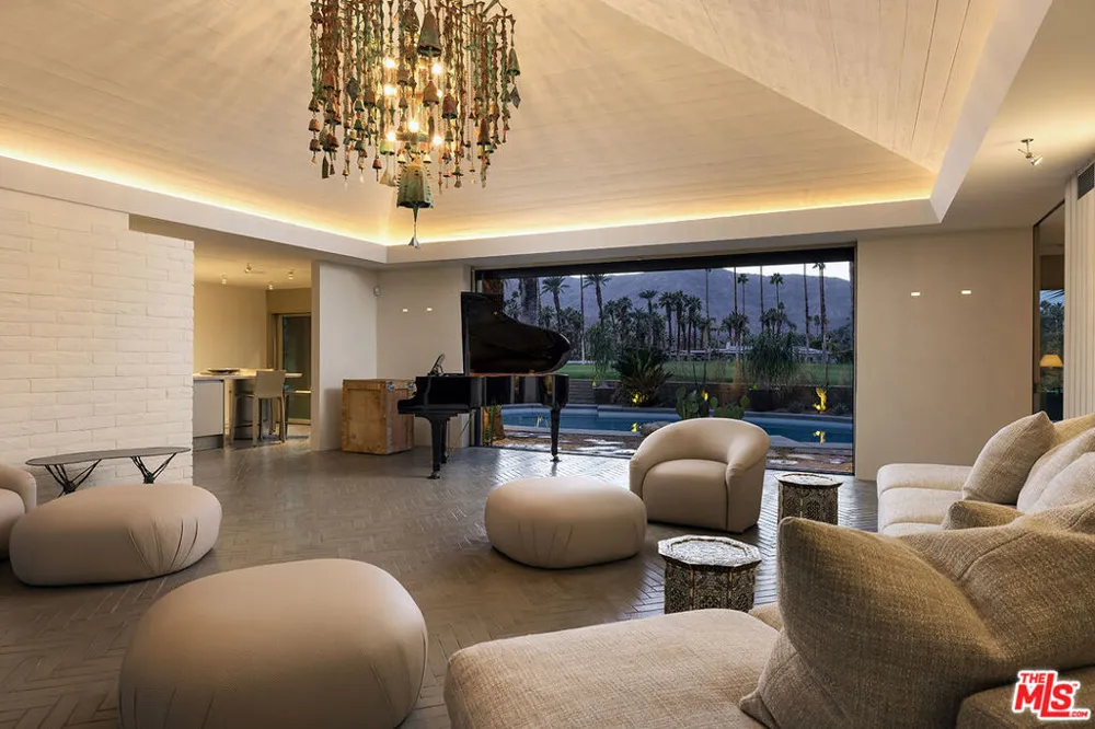 40281 Sand Dune Road Rancho Mirage, CA 92270