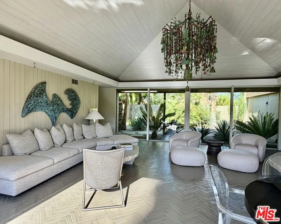 40281 Sand Dune Road Rancho Mirage, CA 92270