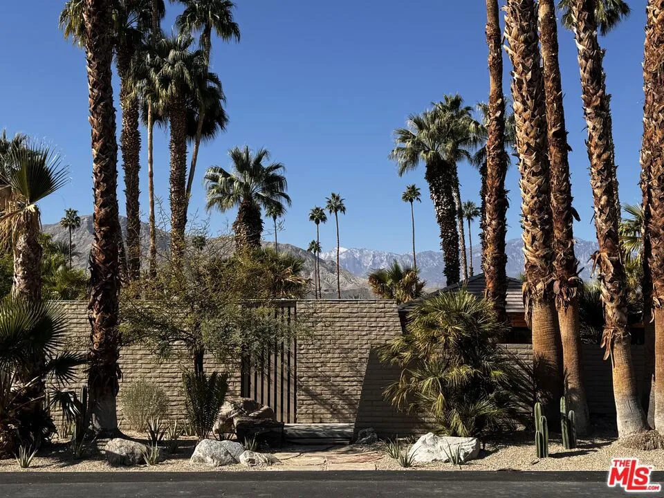 40281 Sand Dune Road Rancho Mirage, CA 92270
