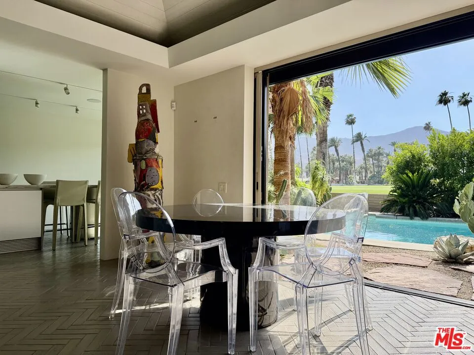 40281 Sand Dune Road Rancho Mirage, CA 92270