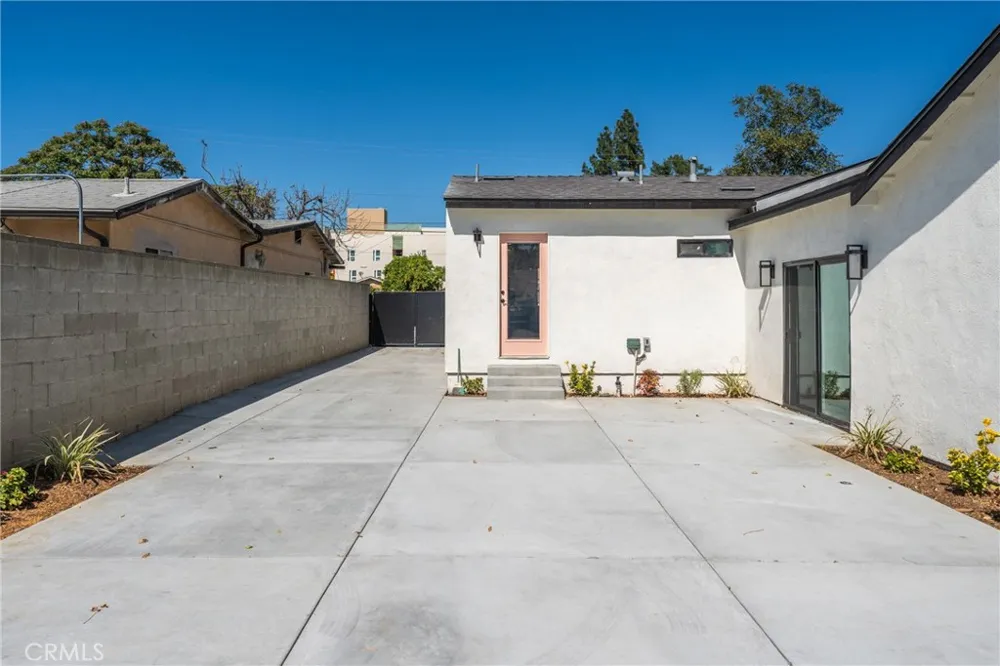 14138 Archwood Van Nuys, CA 91405