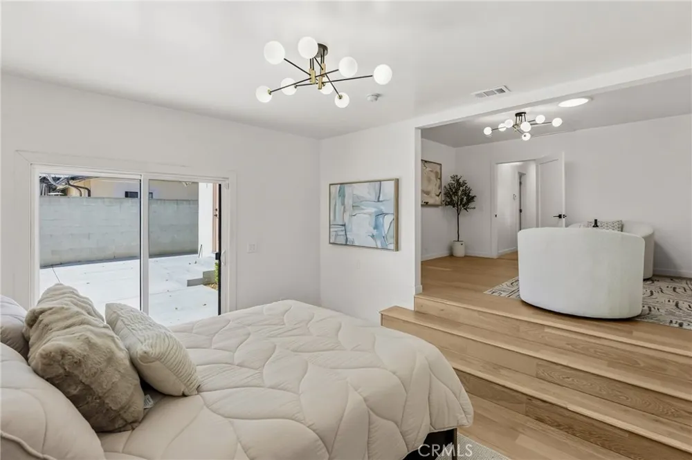 14138 Archwood Van Nuys, CA 91405