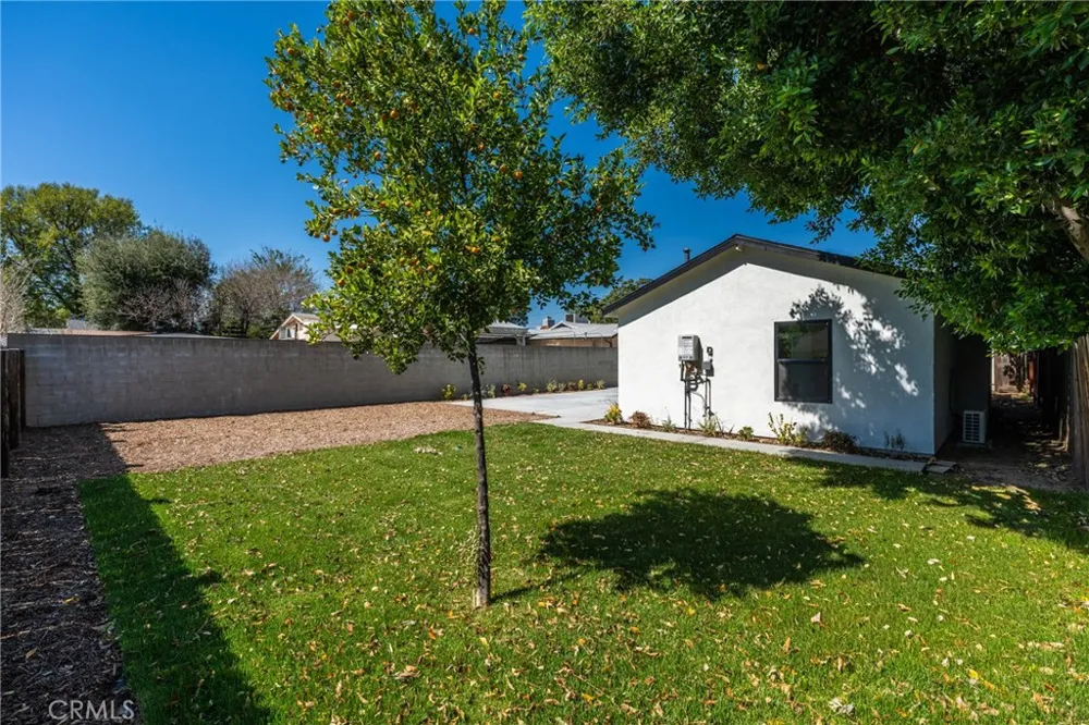 14138 Archwood Van Nuys, CA 91405