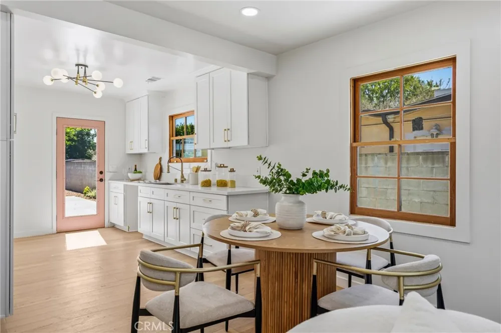14138 Archwood Van Nuys, CA 91405