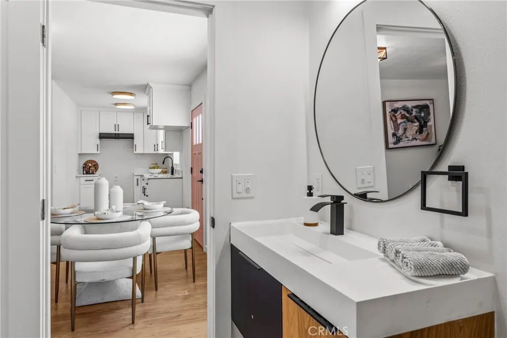 14138 Archwood Van Nuys, CA 91405