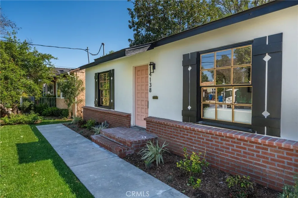 14138 Archwood Van Nuys, CA 91405