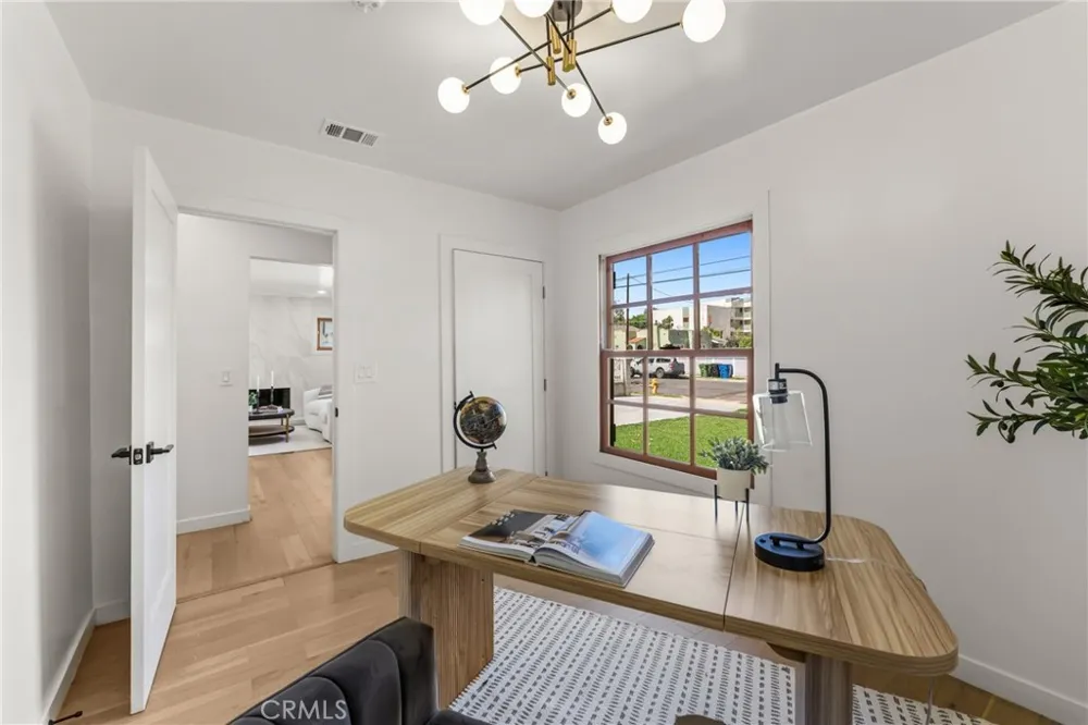 14138 Archwood Van Nuys, CA 91405