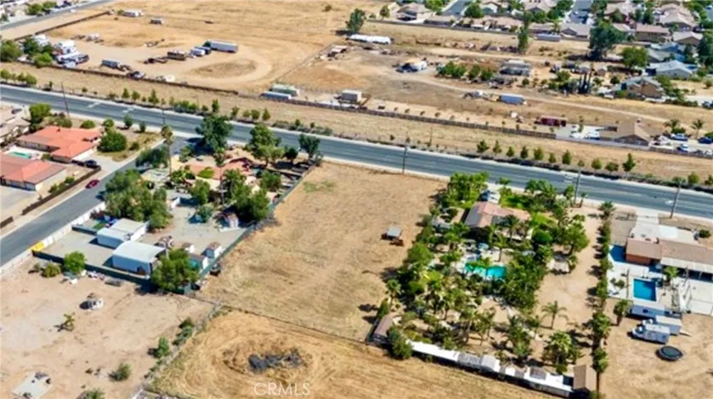 1666 E Rider Perris, CA 92571