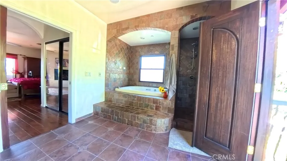 633 Sunnyhill Drive Los Angeles, CA 90065