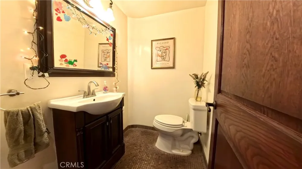 633 Sunnyhill Drive Los Angeles, CA 90065