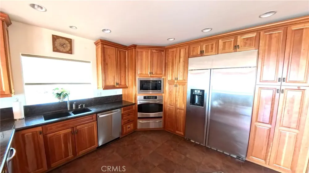 633 Sunnyhill Drive Los Angeles, CA 90065