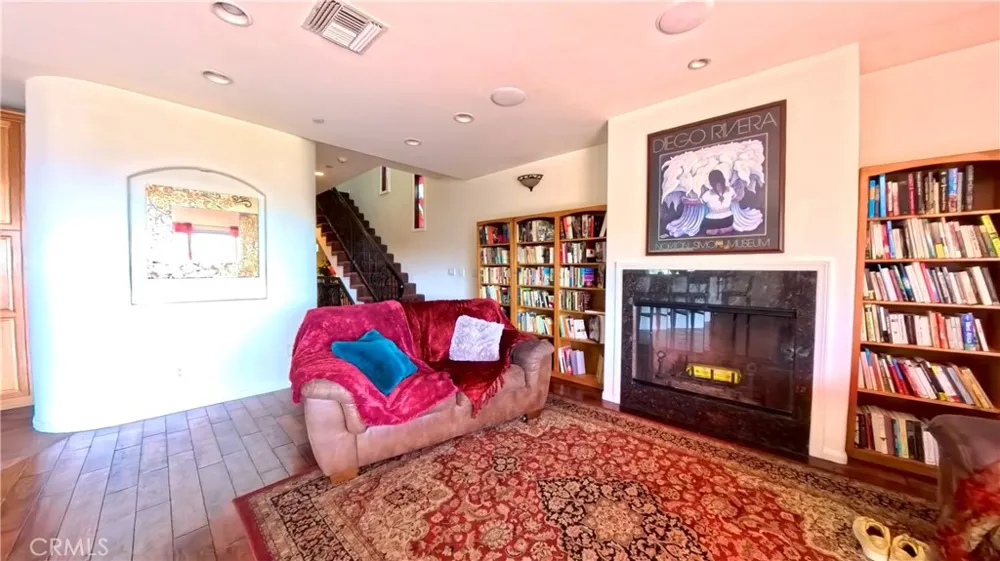 633 Sunnyhill Drive Los Angeles, CA 90065