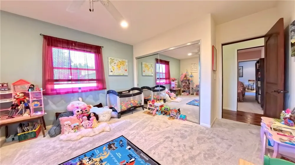633 Sunnyhill Drive Los Angeles, CA 90065