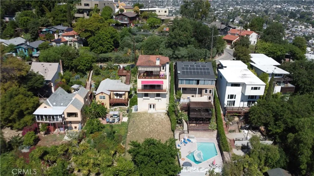 633 Sunnyhill Drive Los Angeles, CA 90065