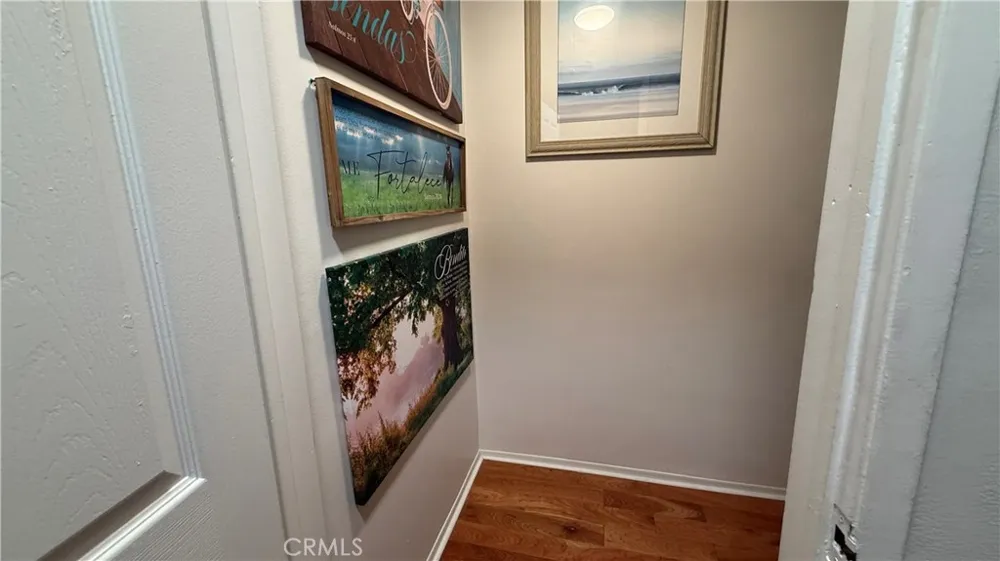 7904 Laurel Canyon #12 North Hollywood, CA 91605