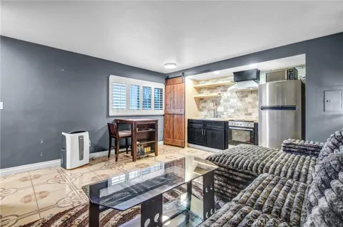 7904 Laurel Canyon #12