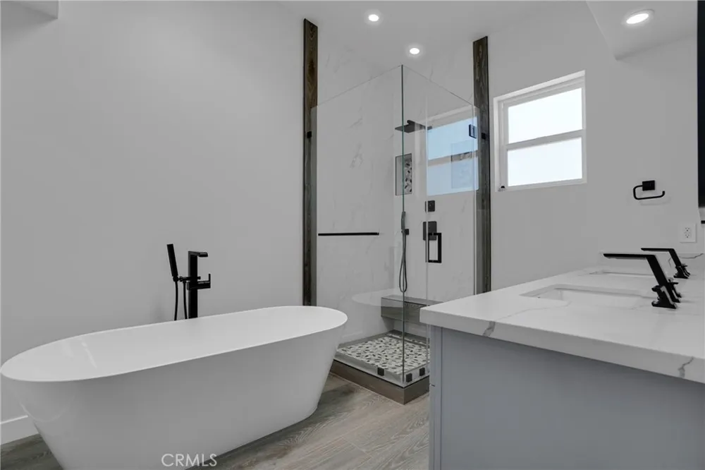 2409 Perkins Ln Redondo Beach, CA 90278