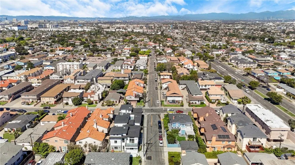 2409 Perkins Ln Redondo Beach, CA 90278