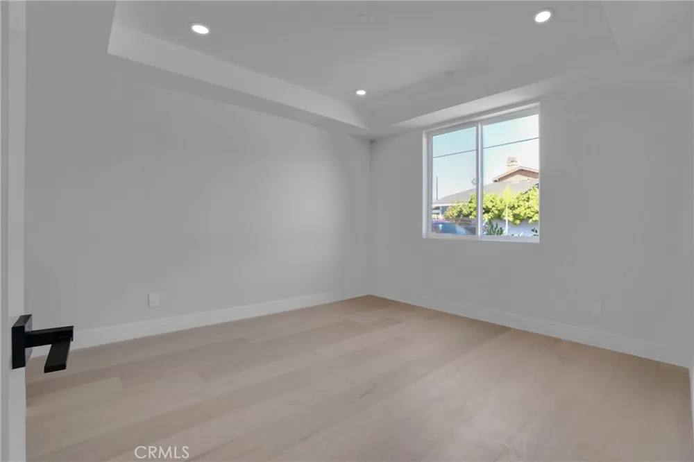 2409 Perkins Ln Redondo Beach, CA 90278