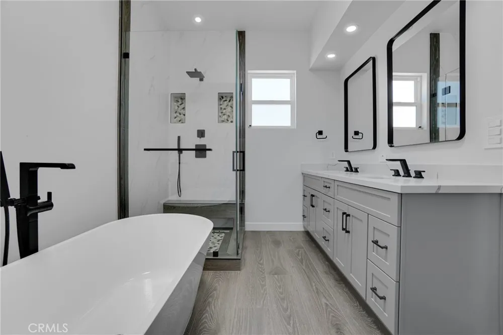 2409 Perkins Ln Redondo Beach, CA 90278
