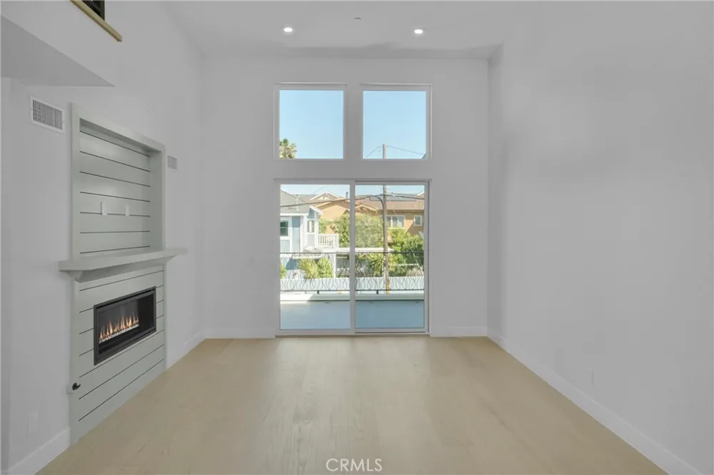 2409 Perkins Ln Redondo Beach, CA 90278