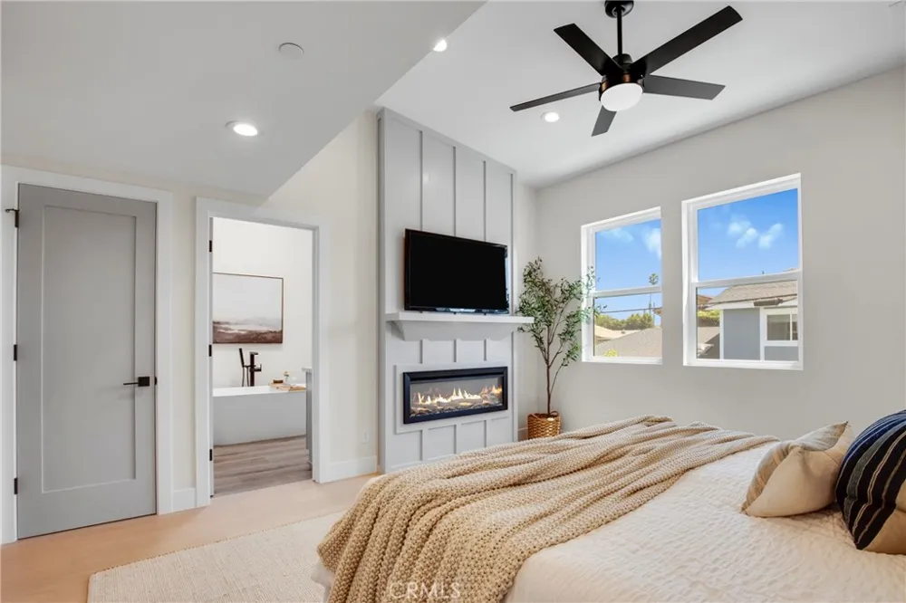 2409 Perkins Ln Redondo Beach, CA 90278