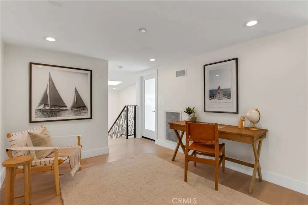 2409 Perkins Ln Redondo Beach, CA 90278