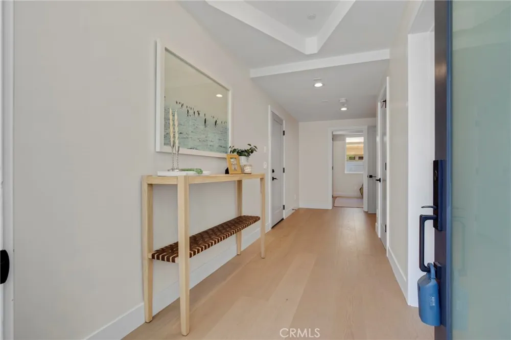2409 Perkins Ln Redondo Beach, CA 90278