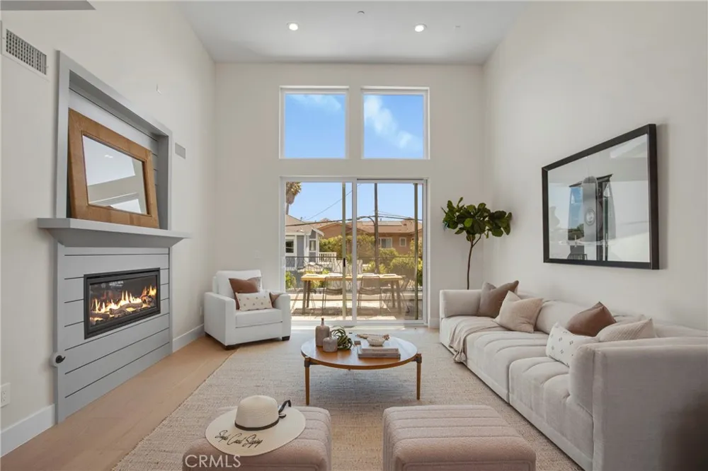 2409 Perkins Ln Redondo Beach, CA 90278