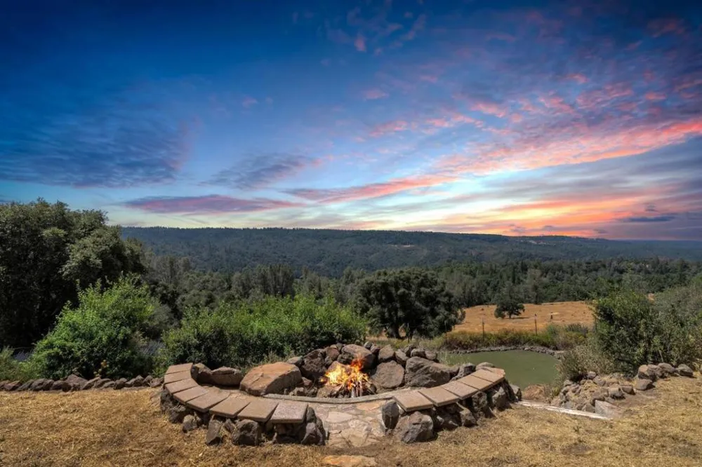 19860 Camino Del Aparicio Fiddletown, CA 95629