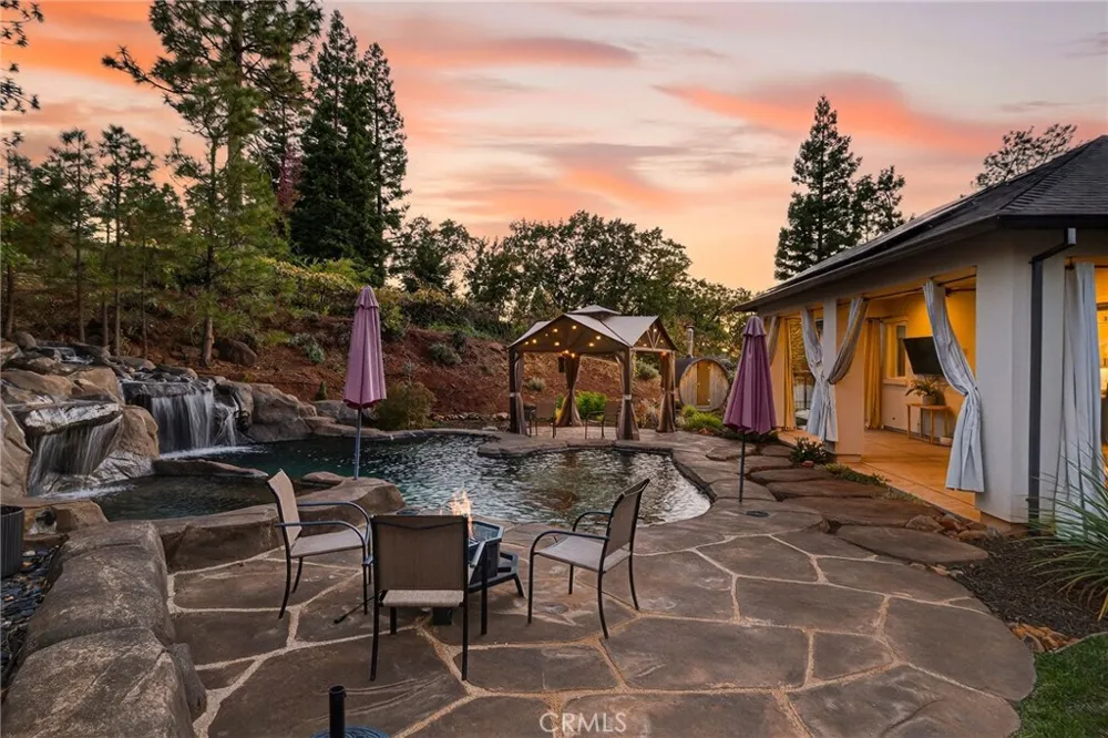 5772 Acorn Ridge Drive Paradise, CA 95969
