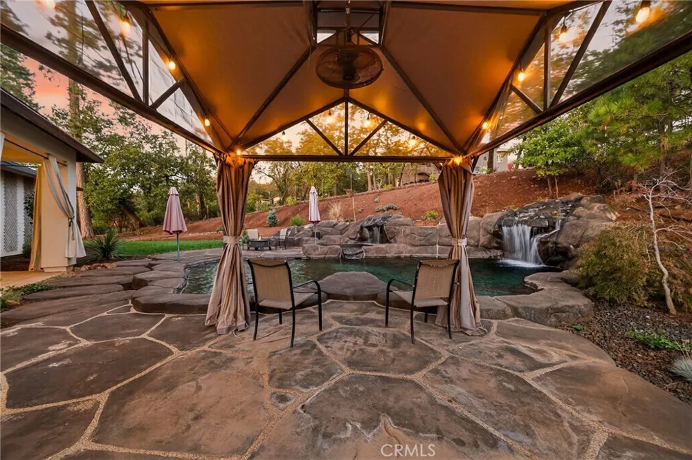 5772 Acorn Ridge Drive Paradise, CA 95969