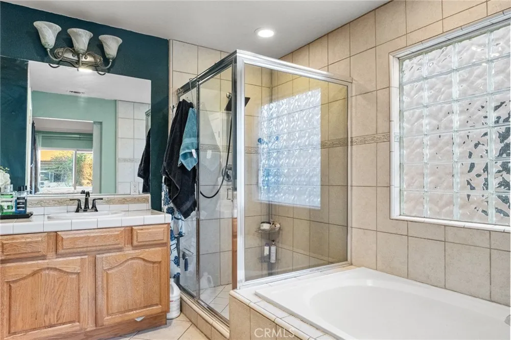 947 Via Camino #11 Wilmington, CA 90744