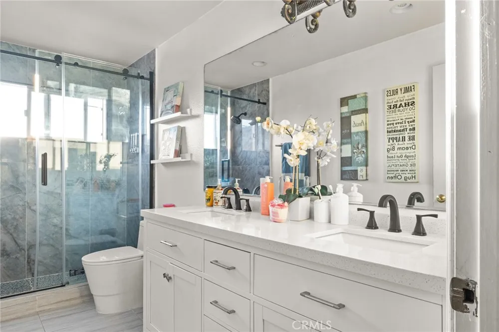 947 Via Camino #11 Wilmington, CA 90744