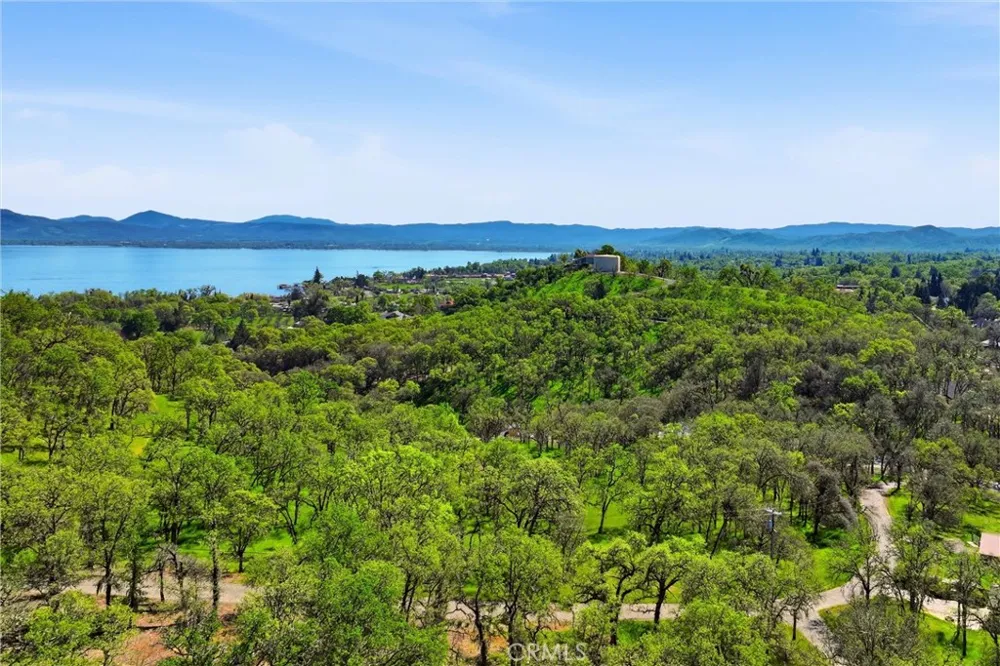 726 Park Lakeport, CA 95453
