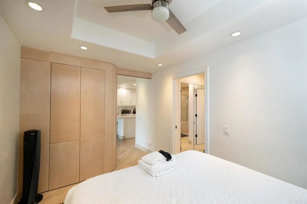 2003 Costa Del Mar Rd #678 Carlsbad, CA 92009