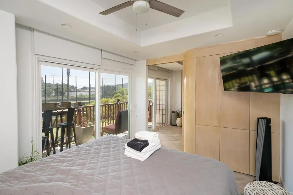 2003 Costa Del Mar Rd #678 Carlsbad, CA 92009
