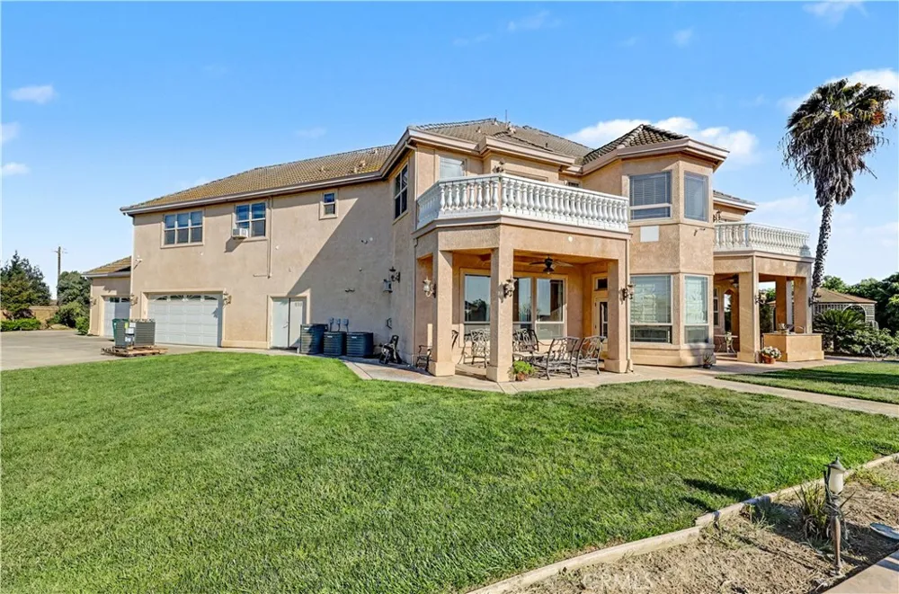 8499 Monte Cristo Livingston, CA 95334