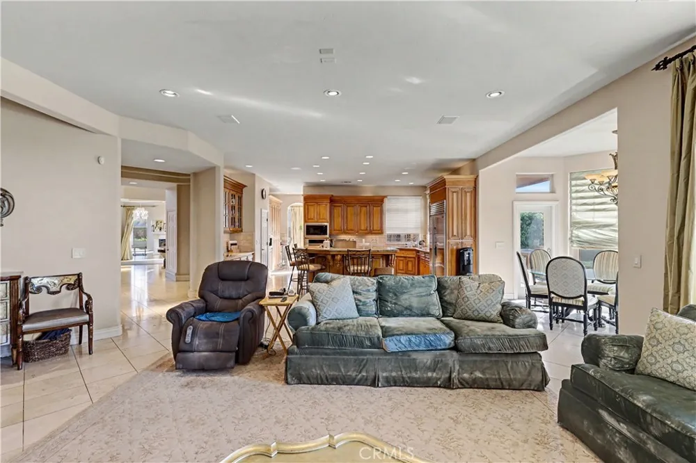 8499 Monte Cristo Livingston, CA 95334