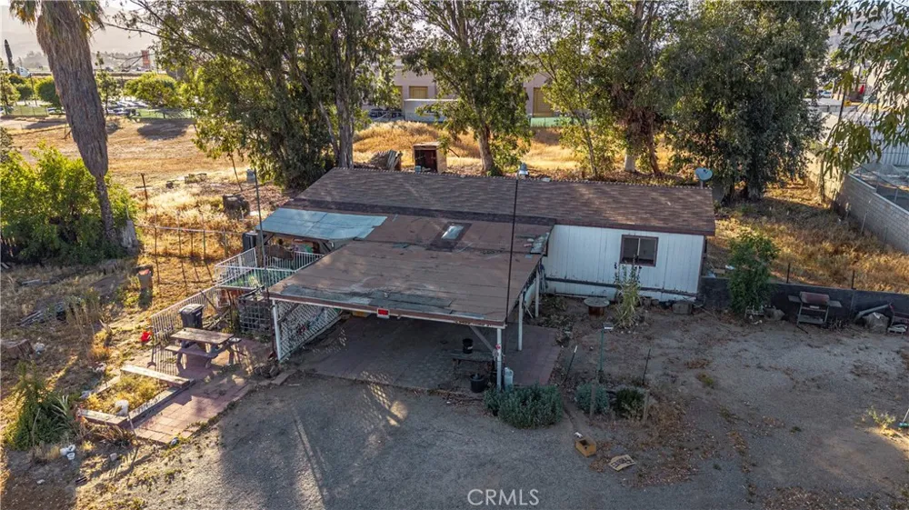29489 3rd Lake Elsinore, CA 92532