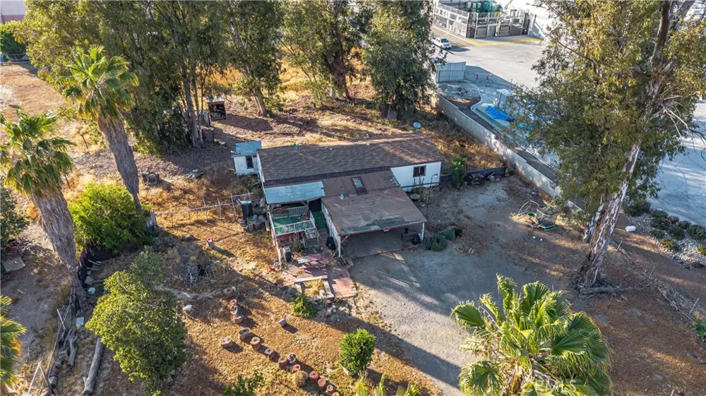 29489 3rd Lake Elsinore, CA 92532