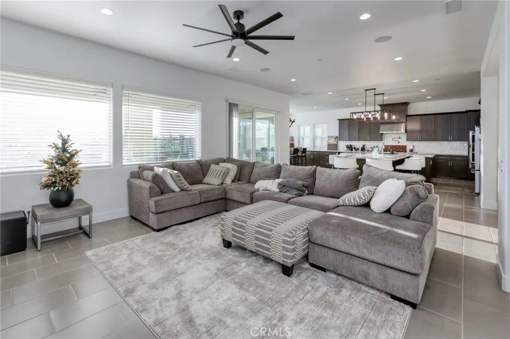 1042 Beaver Pond Madera, CA 93636