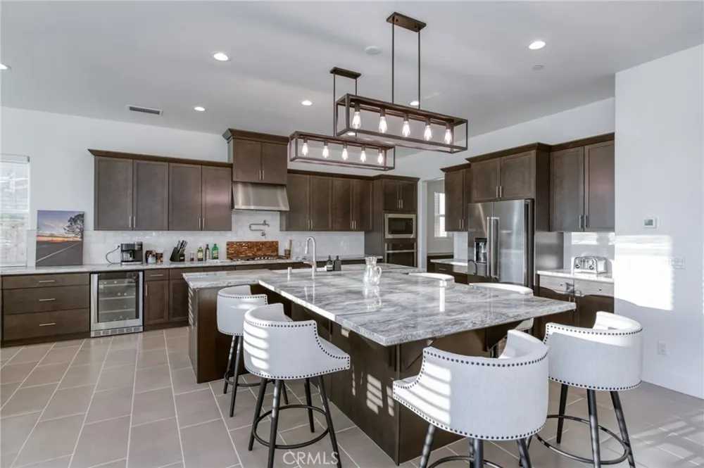 1042 Beaver Pond Madera, CA 93636