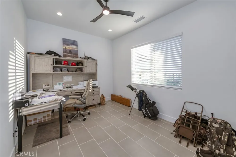 1042 Beaver Pond Madera, CA 93636
